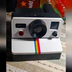 "Camera" Toilet Paper Wall Mount